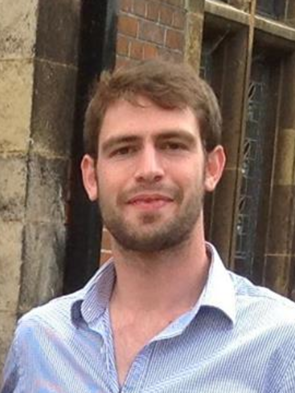  Alexander (Sandy) Knowles